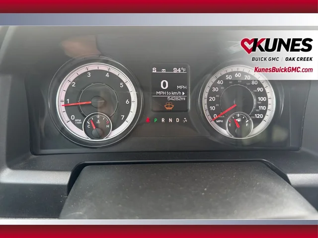 SEMINUEVOS RAM 1500 Classic a Estados en autogozo