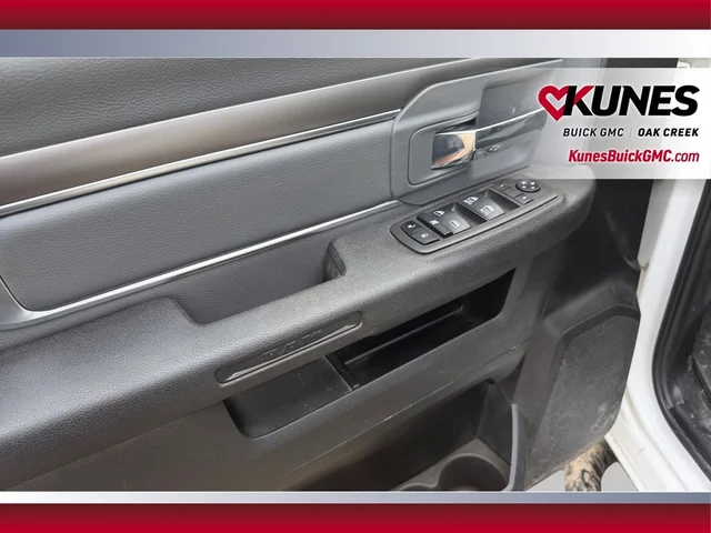 SEMINUEVOS RAM 1500 Classic a Estados en autogozo