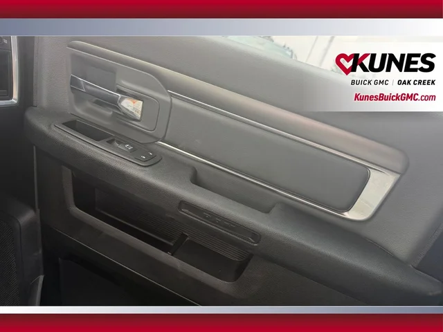 SEMINUEVOS RAM 1500 Classic a Estados en autogozo
