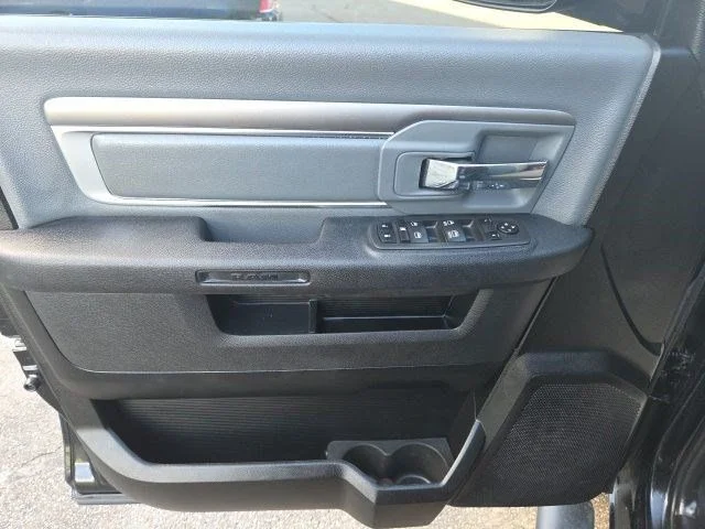 SEMINUEVOS RAM 1500 Classic a Estados en autogozo
