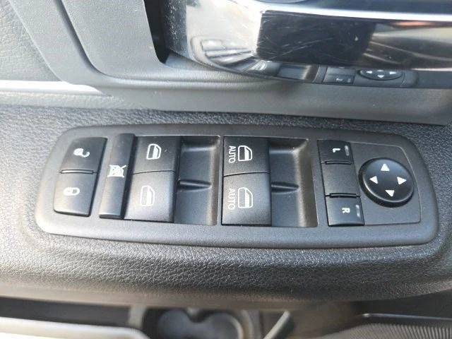 SEMINUEVOS RAM 1500 Classic a Estados en autogozo