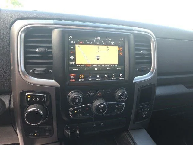 SEMINUEVOS RAM 1500 Classic a Estados en autogozo