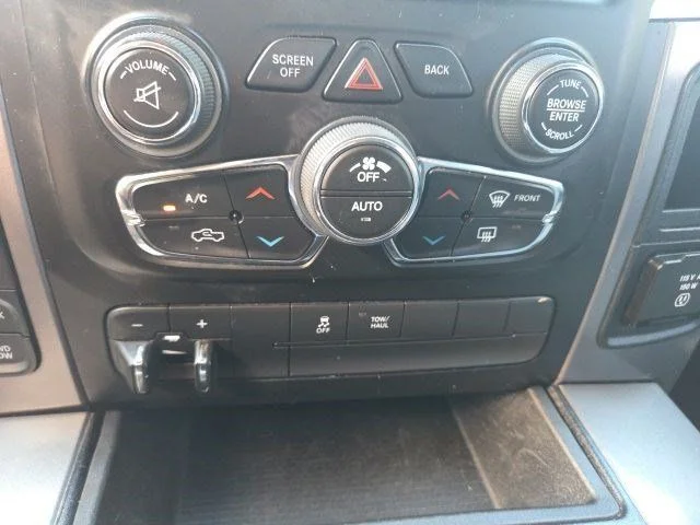SEMINUEVOS RAM 1500 Classic a Estados en autogozo