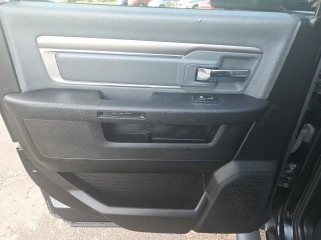 SEMINUEVOS RAM 1500 Classic a Estados en autogozo