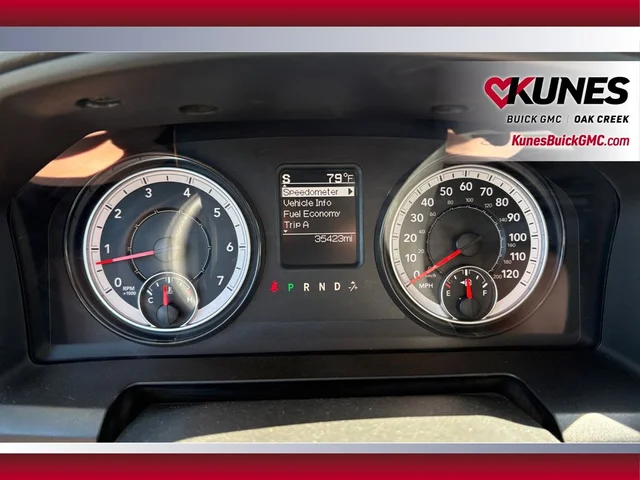 SEMINUEVOS RAM 1500 Classic a Estados en autogozo