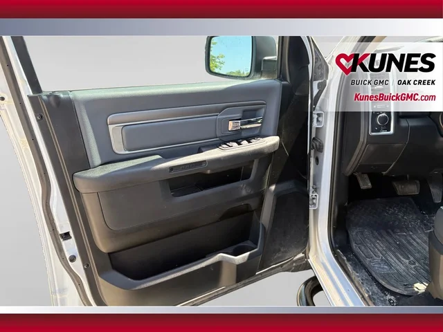 SEMINUEVOS RAM 1500 Classic a Estados en autogozo