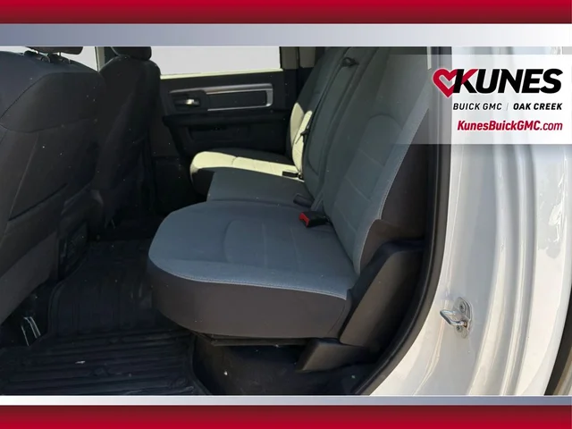 SEMINUEVOS RAM 1500 Classic a Estados en autogozo
