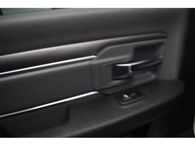 SEMINUEVOS RAM 1500 Classic a Estados en autogozo