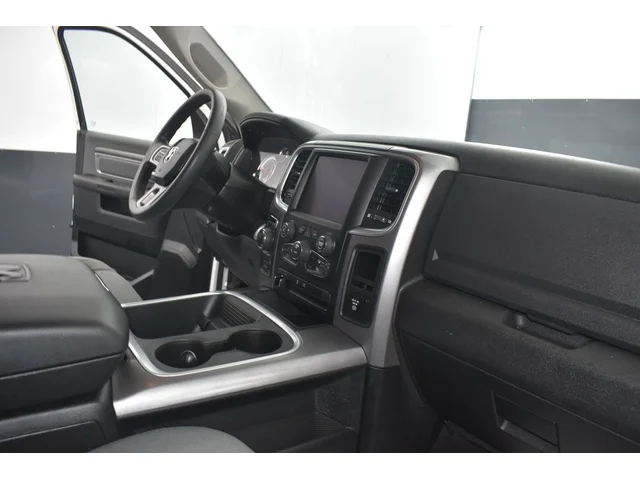 SEMINUEVOS RAM 1500 Classic a Estados en autogozo