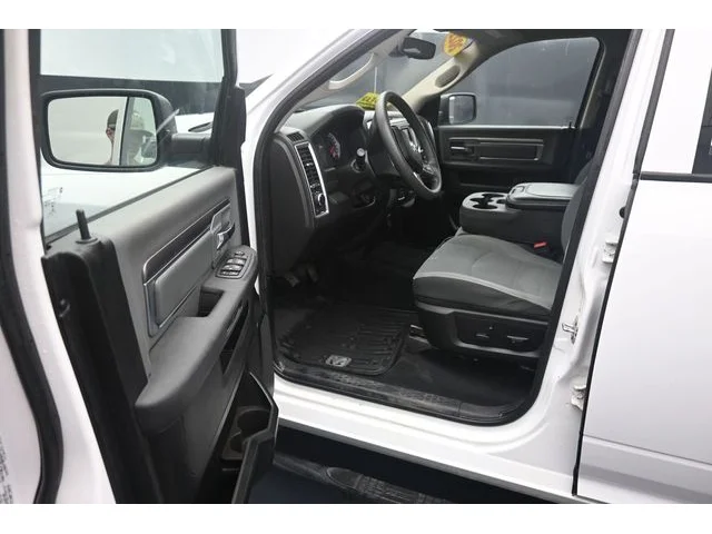 SEMINUEVOS RAM 1500 Classic a Estados en autogozo
