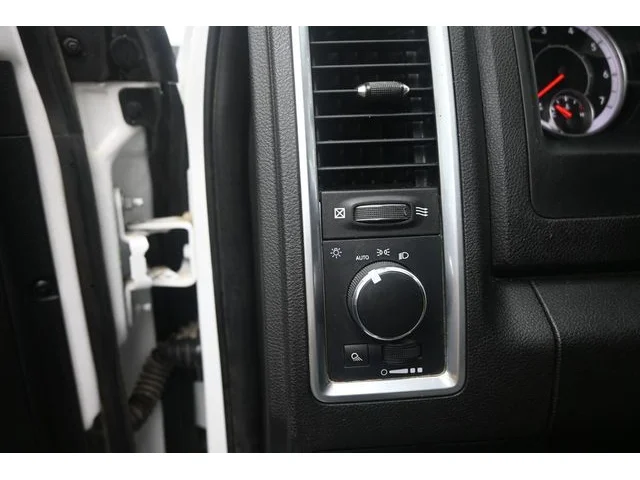 SEMINUEVOS RAM 1500 Classic a Estados en autogozo