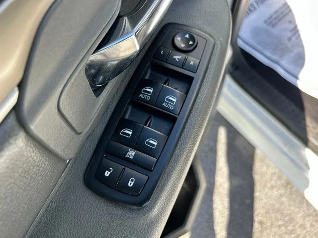 SEMINUEVOS RAM 1500 Classic a Estados en autogozo