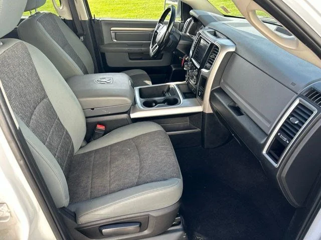 SEMINUEVOS RAM 1500 Classic a Estados en autogozo