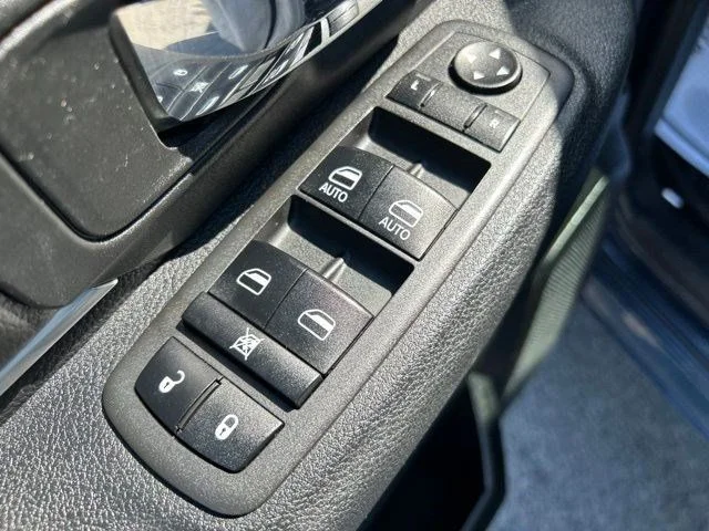 SEMINUEVOS RAM 1500 Classic a Estados en autogozo