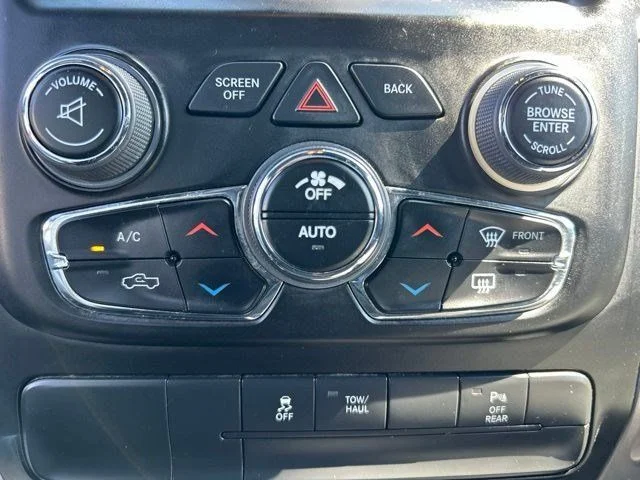 SEMINUEVOS RAM 1500 Classic a Estados en autogozo