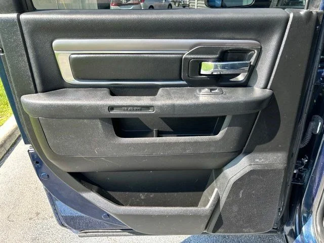 SEMINUEVOS RAM 1500 Classic a Estados en autogozo