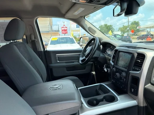 SEMINUEVOS RAM 1500 Classic a Estados en autogozo