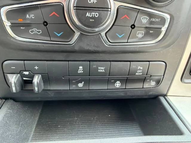 SEMINUEVOS RAM 1500 Classic a Estados en autogozo
