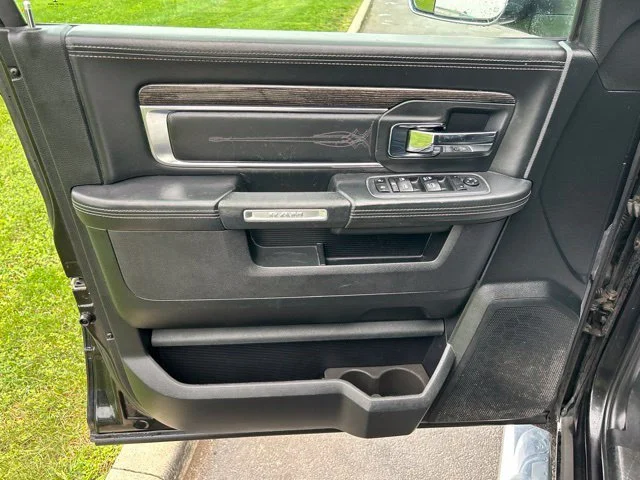SEMINUEVOS RAM 1500 a Estados en autogozo