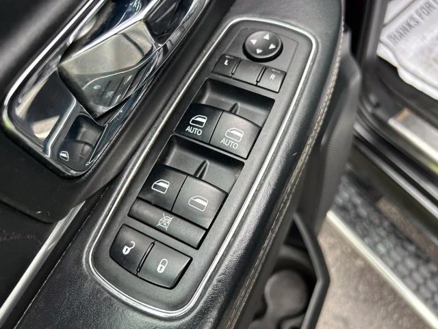 SEMINUEVOS RAM 1500 a Estados en autogozo
