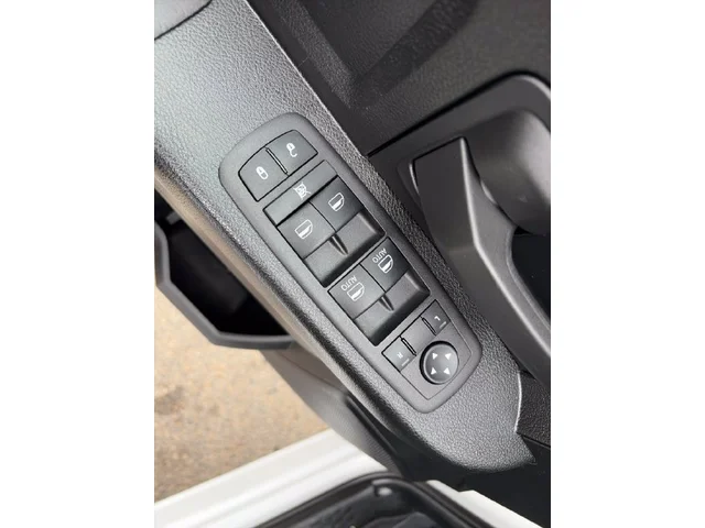SEMINUEVOS RAM 1500 Classic a Estados en autogozo