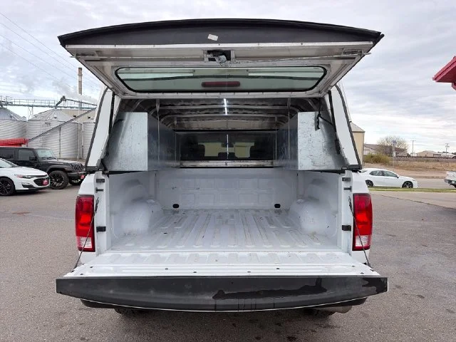 SEMINUEVOS RAM 1500 Classic a Estados en autogozo