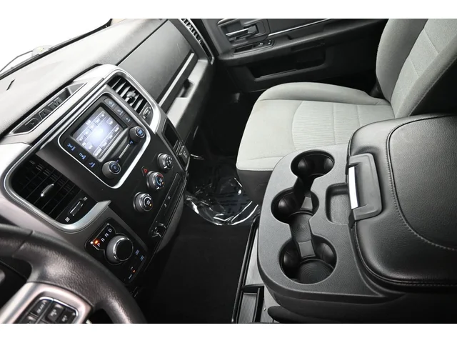 SEMINUEVOS RAM 1500 Classic a Estados en autogozo
