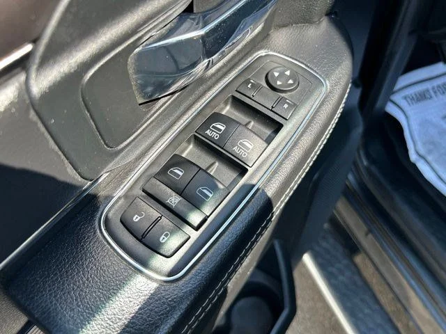SEMINUEVOS RAM 1500 a Estados en autogozo