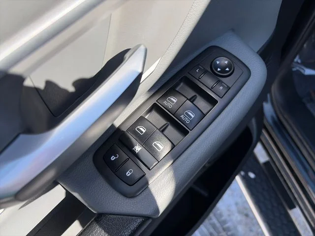 SEMINUEVOS RAM 1500 a Estados en autogozo