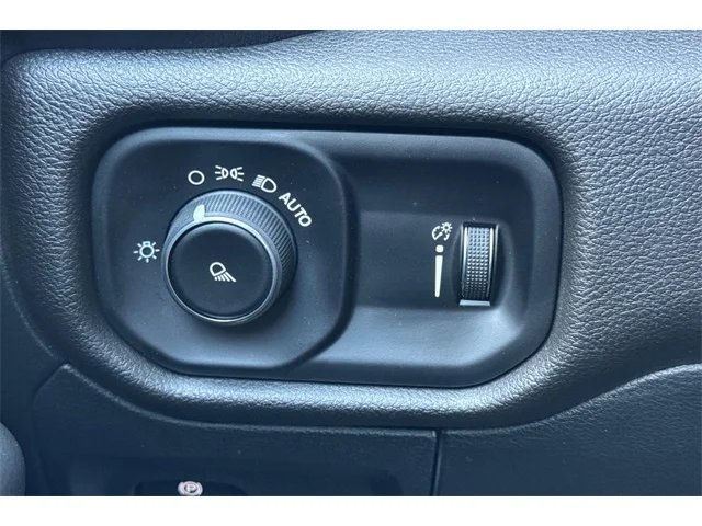 SEMINUEVOS RAM 1500 at ELK GROVE in Elk Grove Buick GMC