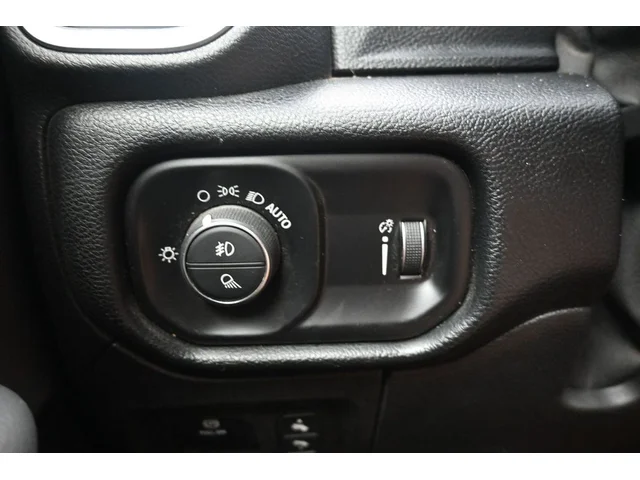 SEMINUEVOS RAM 1500 a Estados en autogozo