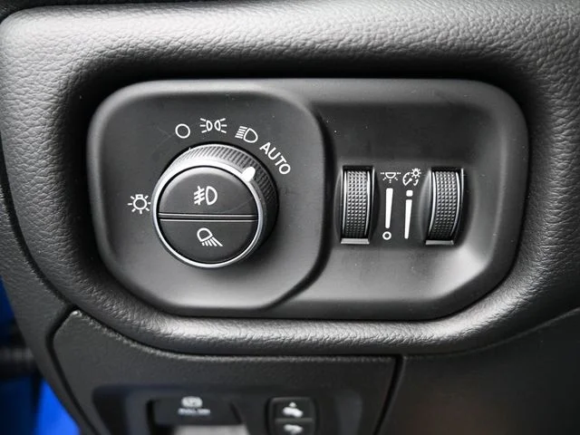 Nuevos RAM 1500 à Estados chez autogozo
