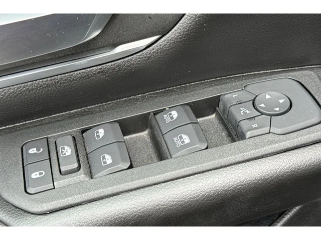 SEMINUEVOS RAM 1500 at ELK GROVE in Elk Grove Buick GMC