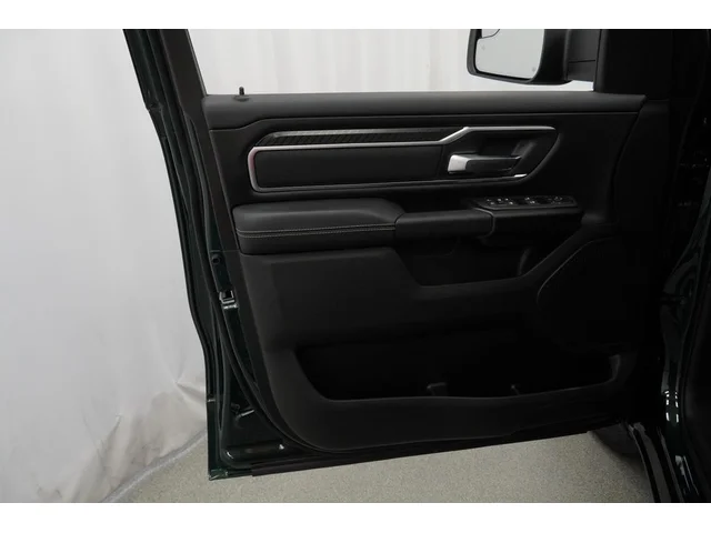 Nuevos RAM 1500 à Estados chez autogozo