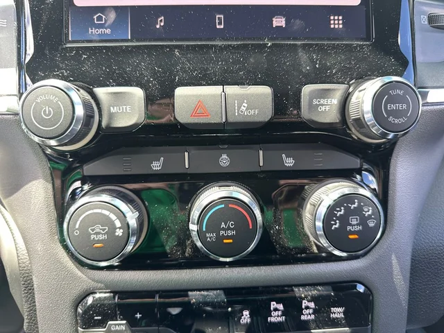 Nuevos RAM 1500 à Estados chez autogozo