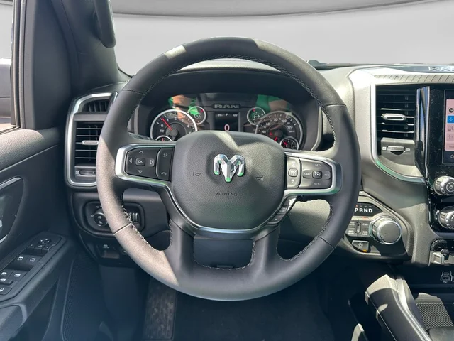 Nuevos RAM 1500 à Estados chez autogozo