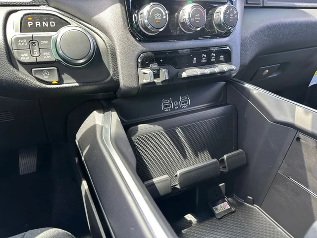 Nuevos RAM 1500 à Estados chez autogozo
