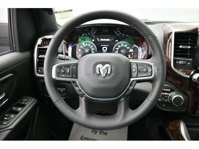 Nuevos RAM 1500 à Estados chez autogozo