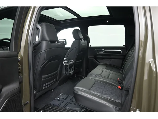 Nuevos RAM 1500 à Estados chez autogozo