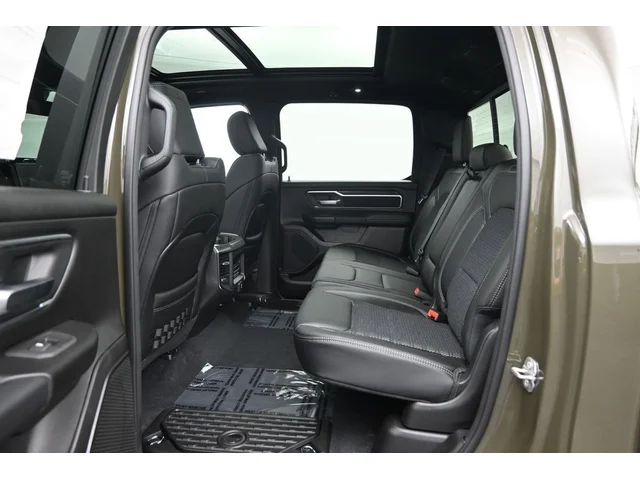 Nuevos RAM 1500 à Estados chez autogozo