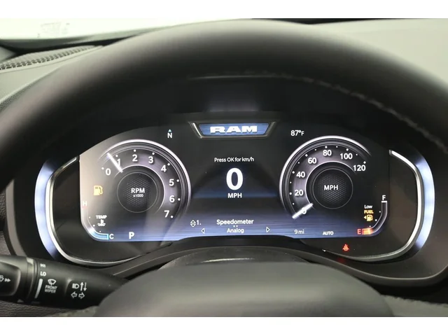 Nuevos RAM 1500 à Estados chez autogozo