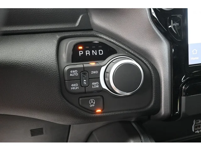 Nuevos RAM 1500 à Estados chez autogozo