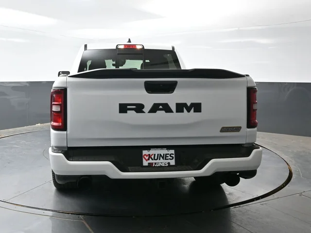 Nuevos RAM 1500 à Estados chez autogozo