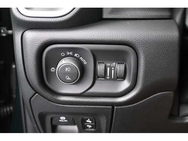 Nuevos RAM 1500 à Estados chez autogozo