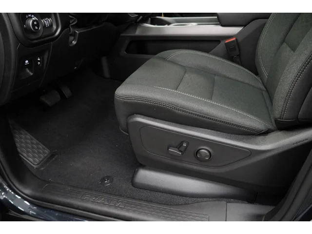 Nuevos RAM 1500 à Estados chez autogozo