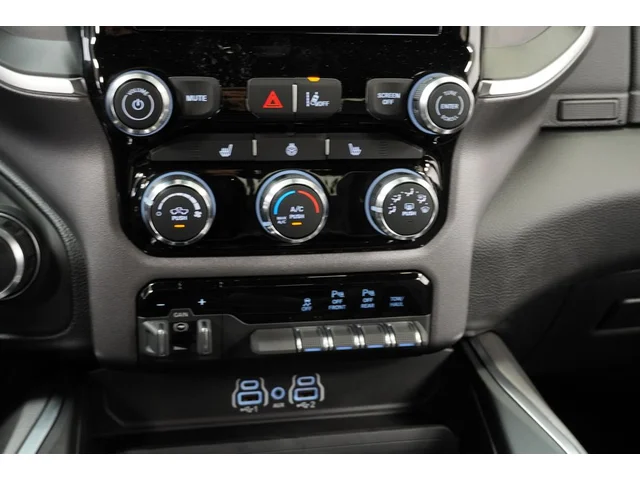 Nuevos RAM 1500 à Estados chez autogozo