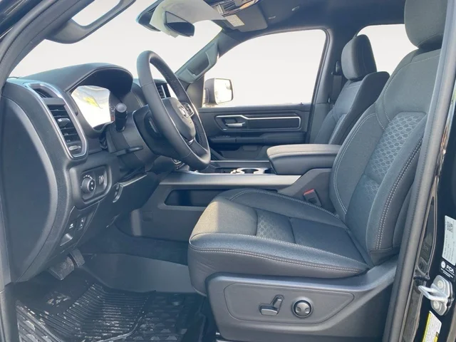 Nuevos RAM 1500 à Estados chez autogozo