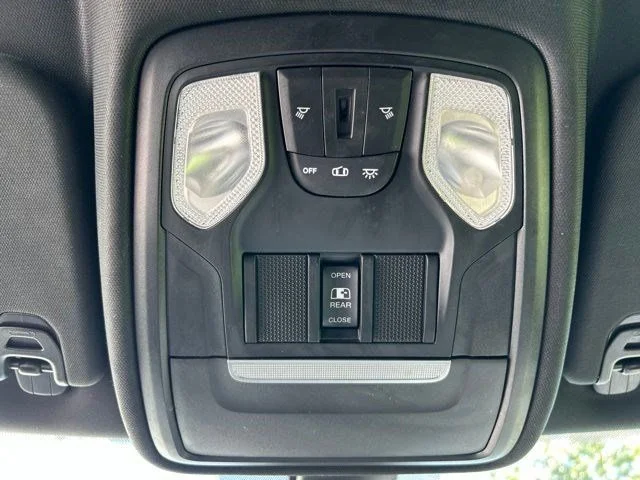 SEMINUEVOS RAM 1500 a Estados en autogozo