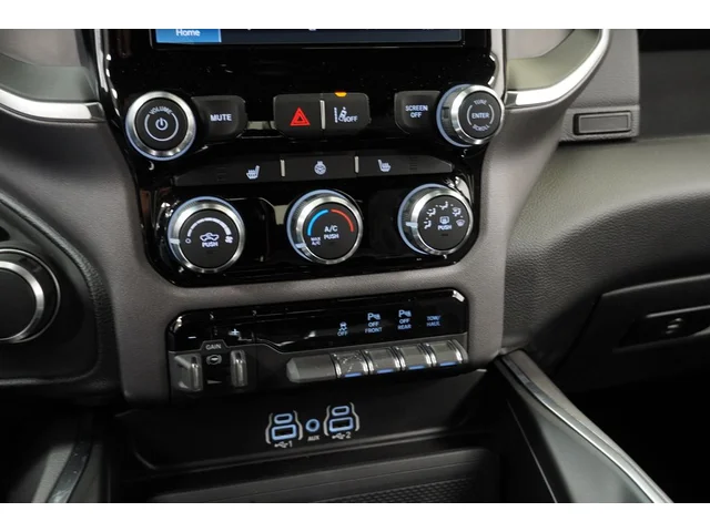 Nuevos RAM 1500 à Estados chez autogozo