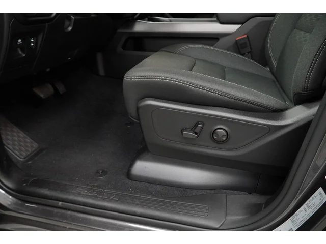 Nuevos RAM 1500 à Estados chez autogozo